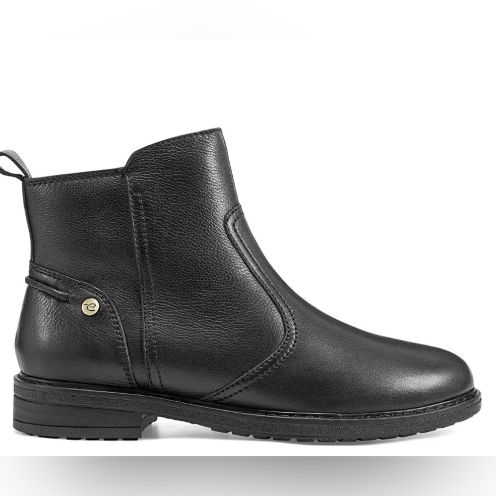 Easy Spirit Black Ankle Booties